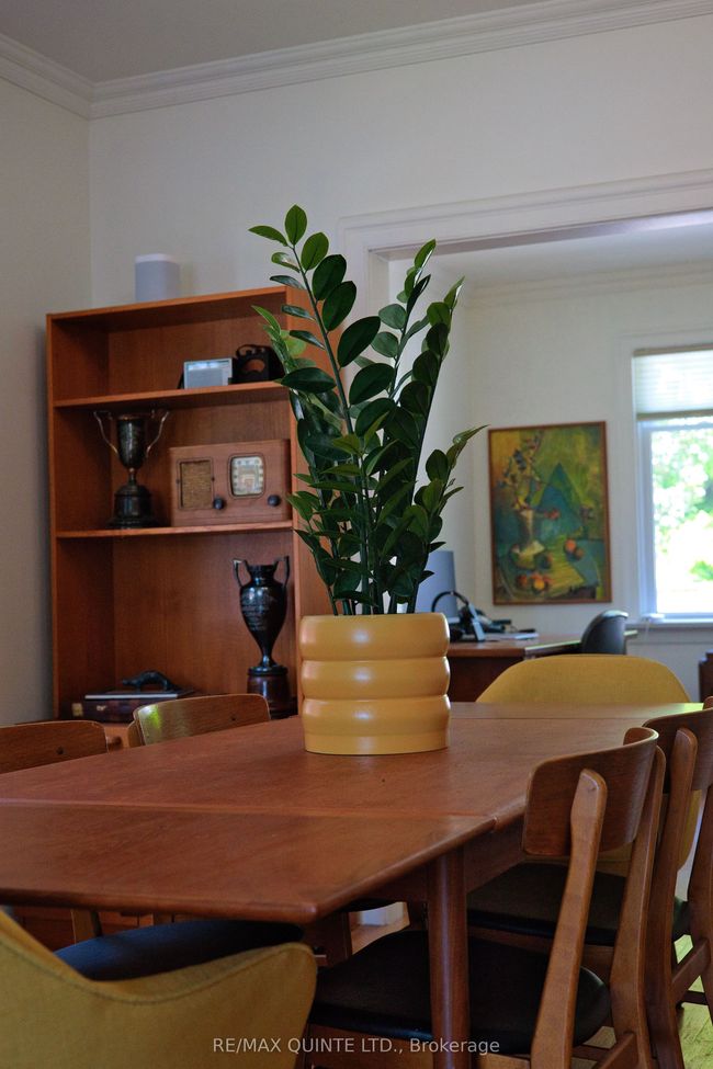 291 Dufferin Ave, House other with 2 bedrooms, 2 bathrooms and 8 parking in Belleville ON | Image 13