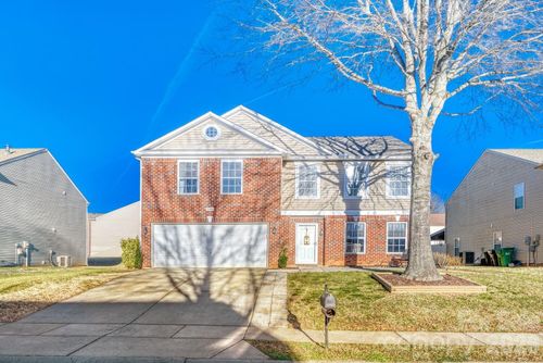 148 Farm Springs Dr, Mount Holly, NC, 28120-3018 | Card Image