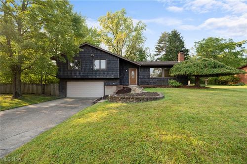 17159 Turkey Meadow Ln, Strongsville, OH, 44136-6444 | Card Image