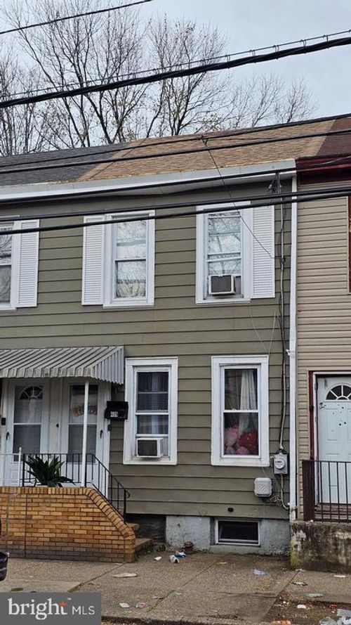 409 Genesee St, Trenton, NJ, 08611-2005 | Card Image