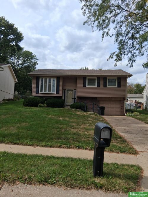 12722 Fowler Cir, Omaha, NE, 68164-1725 | Card Image
