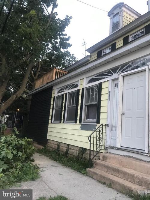 371 E Broadway, SALEM, NJ, 08079-1145 | Card Image