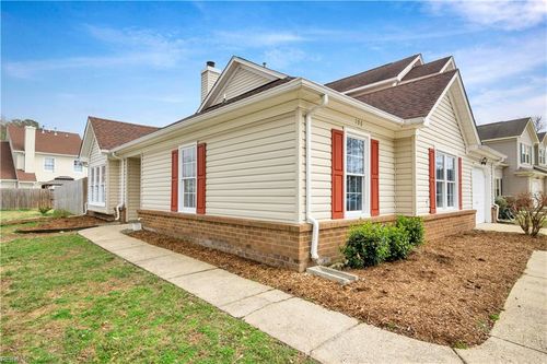 106 Fernwood Bnd, Yorktown, VA, 23692-6151 | Card Image