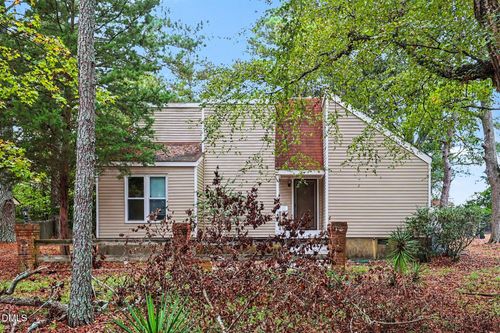 1221 Porter St, Goldsboro, NC, 27530-6713 | Card Image