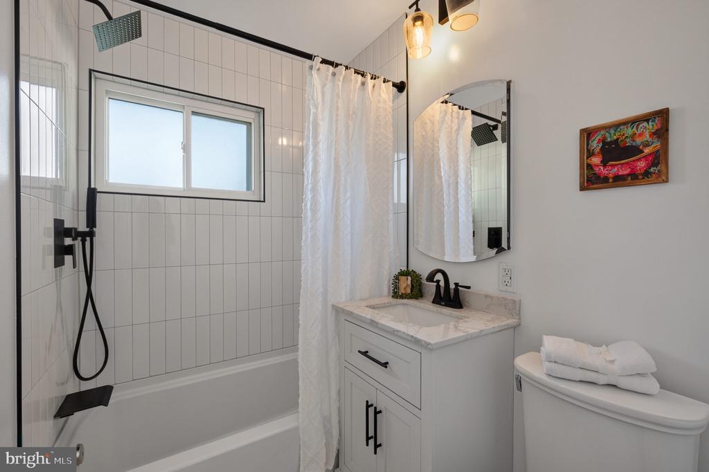 Residential Lease in ALEXANDRIA 5
