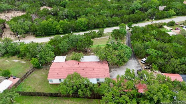 1085 Zane Grey Ln, House other with 4 bedrooms, 3 bathrooms and null parking in Spring Branch TX | Image 33