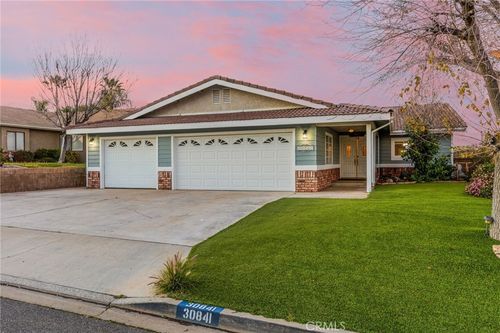 30841 Long Point Dr, Canyon Lake, CA, 92587-7728 | Card Image