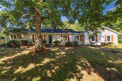 431 Peeden Dr, Gibsonville, NC, 27249-8724 | Card Image