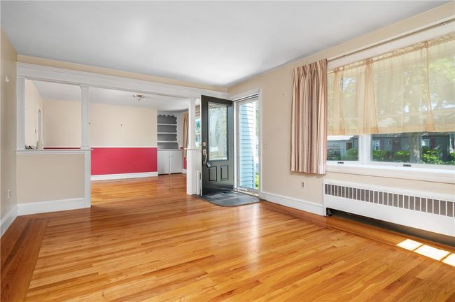 30 Winthrop St, House other with 3 bedrooms, 1 bathrooms and 3 parking in Riverside RI | Image 8