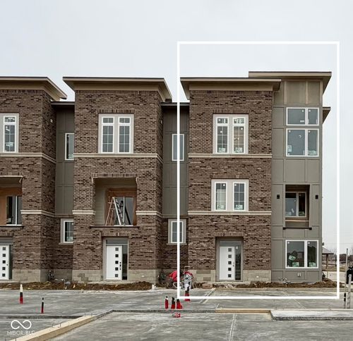 17444 Carrier Dr, Westfield, IN, 46074-1212 | Card Image