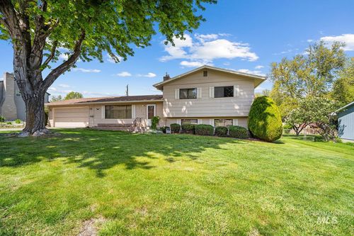 621 23rd Ave, Lewiston, ID, 83501-3847 | Card Image