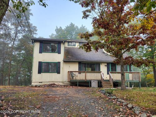 1109 Glasgow Ct, Bushkill, PA, 18324-8045 | Card Image