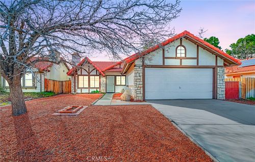 43247 Echard Ave, Lancaster, CA, 93536-5399 | Card Image
