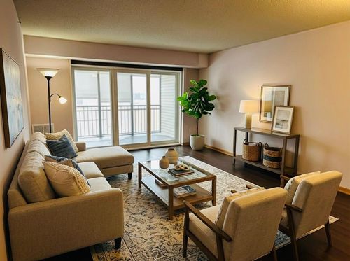 apt-322-2231 Penn Pl, North Saint Paul, MN, 55109-2963 | Card Image