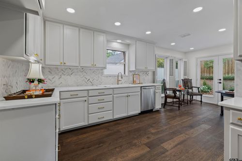 842 Ashford Ct, Tyler, TX, 75703-1408 | Card Image