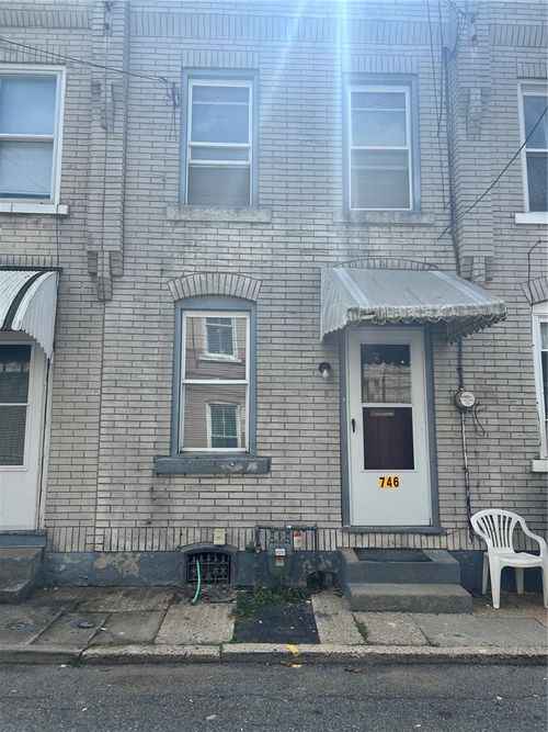746 Laufer Street, Bethlehem City, PA, 18015 | Card Image
