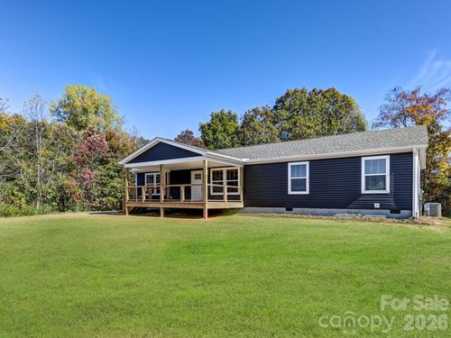 1603 Bull Creek Rd, Marshall, NC, 28753-7047 | Card Image