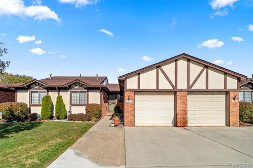 5419 Duke Ct, Warren, MI, 48091-3820 | Card Image