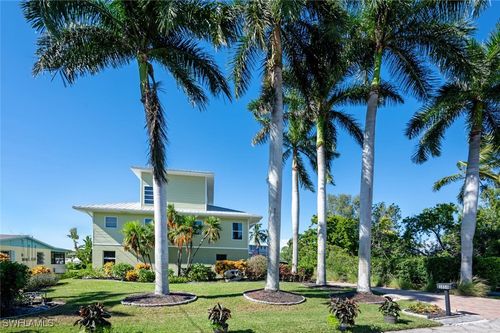 3858 Riviera Cir, BONITA SPRINGS, FL, 34134-4119 | Card Image