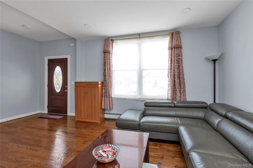 1-103 Clement Ave, Elmont, NY, 11003-2703 | Card Image