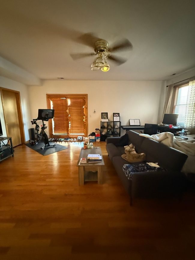 APT-1 - 654 Briar Pl, Condo with 3 bedrooms, 2 bathrooms and 1 parking in CHICAGO IL | Image 16