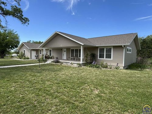 711 6th St, Cottonwood Falls, KS, 66845-9907 | Card Image