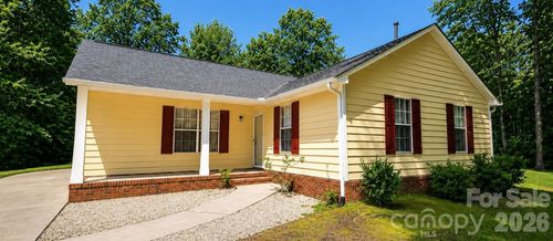 2208 Pinebrook Cir, Charlotte, NC, 28208-2435 | Card Image