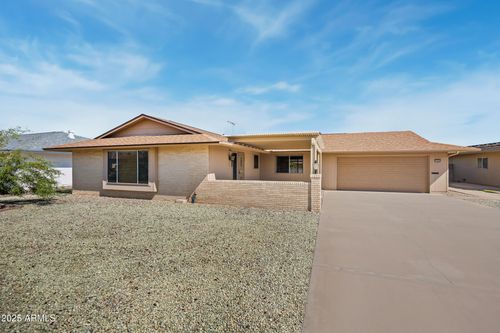 11041 W Pleasant Valley Rd, Sun City, AZ, 85351-1557 | Card Image
