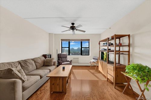 10e-1275 Grant Avenue, New York, NY, 10456 | Card Image