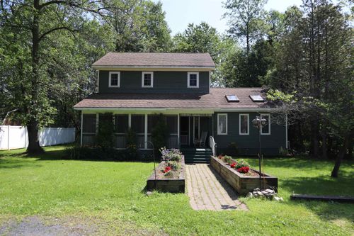 7 Railroad St, South Hero, VT, 05486-4706 | Card Image