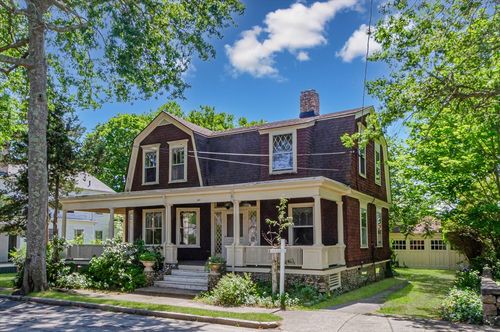 43 Main St, Mattapoisett, MA, 02739-2600 | Card Image