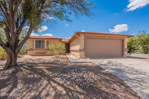 3098 S Giovanna Dr, Tucson, AZ, 85730-3106 | Card Image