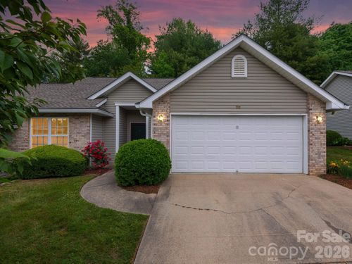 88 Wiltshire Cir, Fletcher, NC, 28732-9365 | Card Image