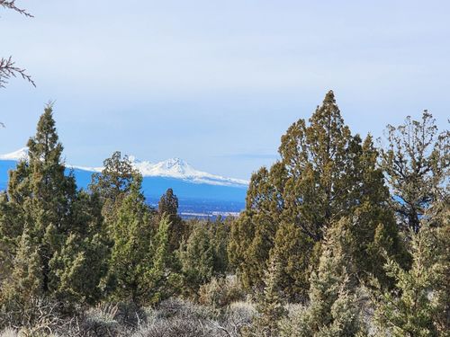 84-00 Se Sequoia Ln, Prineville, OR, 97754 | Card Image