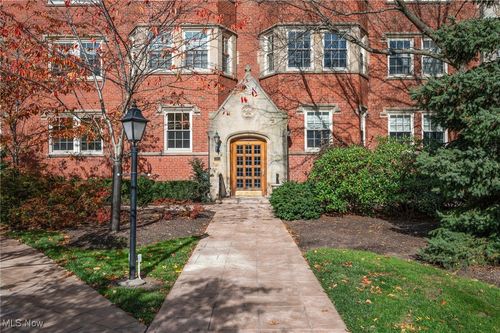 apt-1a-13615 Shaker Blvd, Cleveland, OH, 44120-5630 | Card Image
