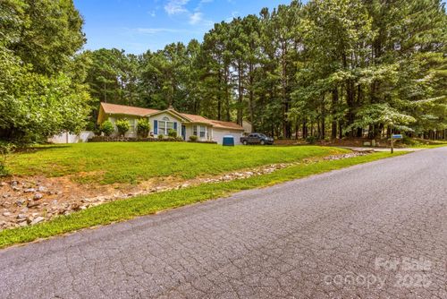 130 Overcreek Rd, Mooresville, NC, 28117-8486 | Card Image