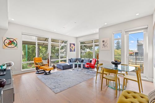 202-1591 Bowser Ave, North Vancouver, BC, V7P2Y4 | Card Image