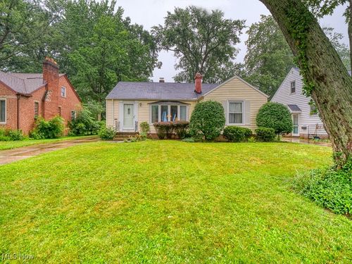 4647 W 226th St, Fairview Park, OH, 44126-2515 | Card Image