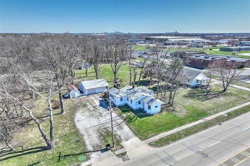 3640 N Woodford St, Decatur, IL, 62526-2800 | Card Image