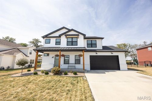 421 Foxtail Dr, Freeburg, IL, 62243-2500 | Card Image