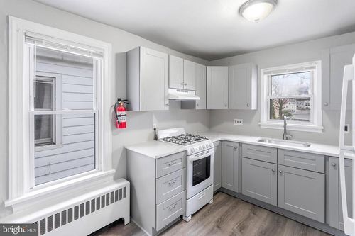 2-243 Conover St, Burlington, NJ, 08016-1306 | Card Image