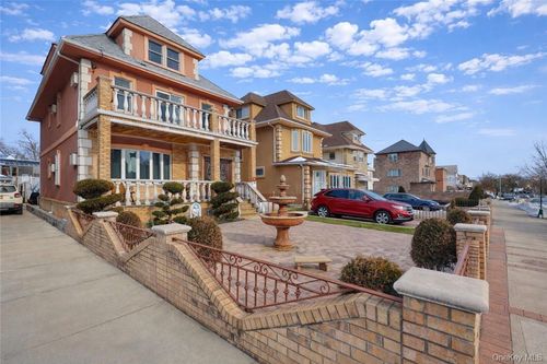 1361 Bay Ridge Pkwy, Brooklyn, NY, 11228-2210 | Card Image