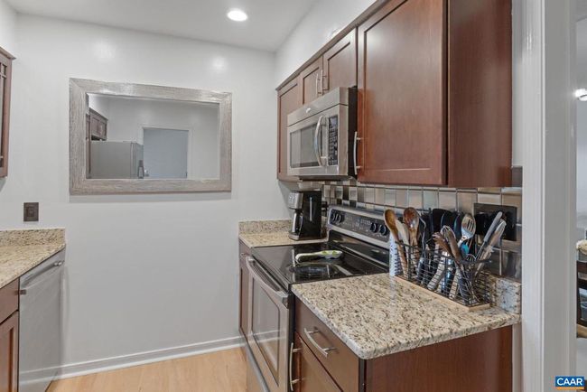 958 Sutton Ct, Townhouse with 2 bedrooms, 2 bathrooms and null parking in CHARLOTTESVILLE VA | Image 11