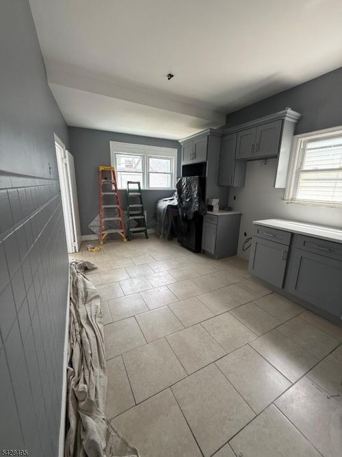 20 Heckel St, Belleville, NJ, 07109-4057 | Card Image