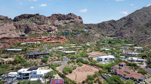 11-4853 E White Gates Dr, Phoenix, AZ, 85018-1836 | Card Image