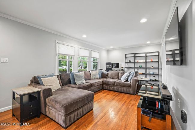 6 Keats Ct, House other with 3 bedrooms, 3 bathrooms and null parking in Manalapan NJ | Image 5
