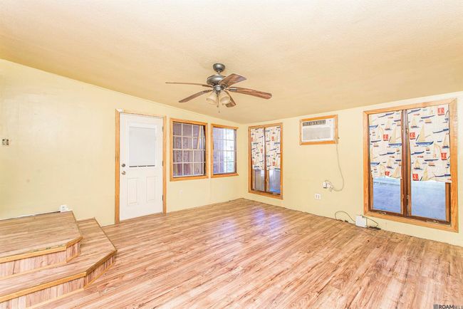 13057 Fox St, House other with 3 bedrooms, 2 bathrooms and null parking in Maurepas LA | Image 11
