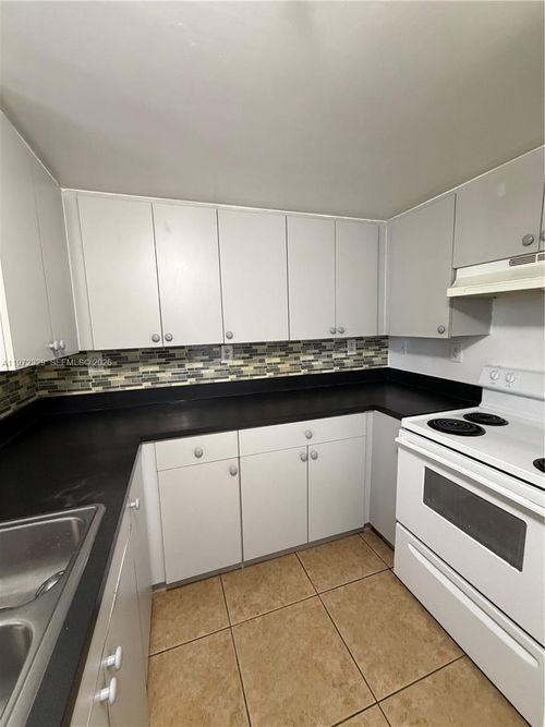 503-1942 Nw Flagler Ter, Miami, FL, 33125 | Card Image