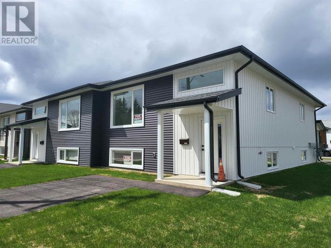 401 Empire Ave E, Home with 0 bedrooms, 0 bathrooms and null parking in Thunder Bay ON | Image 2