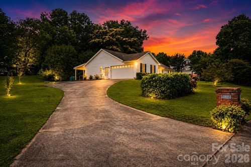 1805 Lillian Ln, Fort Mill, SC, 29708-7873 | Card Image